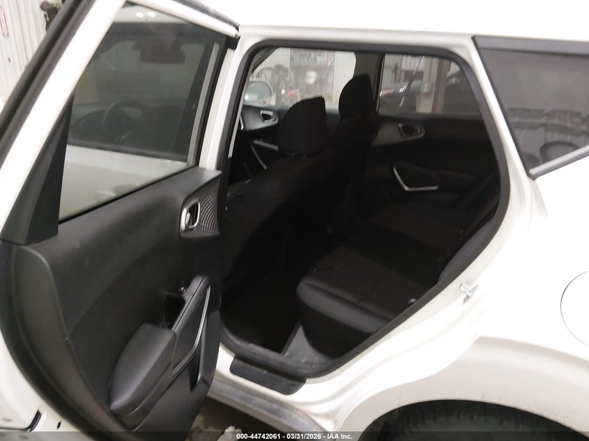 2023 Kia Soul VIN KNDJ23AU8P7890704 IAAI salvage auction — RIGHT SIDE, Bill Of Sale (Alaska), sold $1,450 on 2026-07-31 (photo 8)