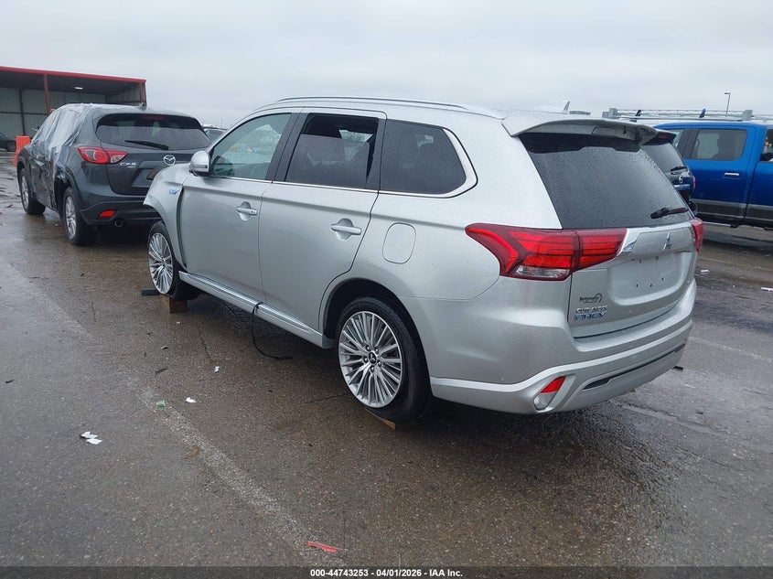 2020 Mitsubishi Outlander VIN JA4J24A55LZ027821 IAAI salvage auction — FRONT END, Salvage (Missouri), sold $2,600 on 2026-07-14 (photo 3)