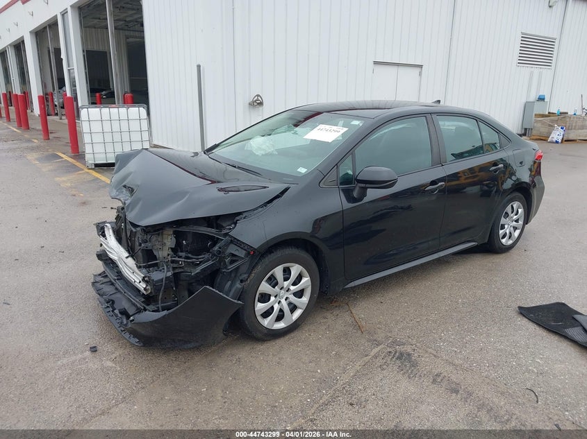2022 Toyota Corolla VIN 5YFEPMAE2NP277474 IAAI salvage auction — FRONT END, Salvage (Illinois), sold $2,950 on 2026-07-28 (photo 2)