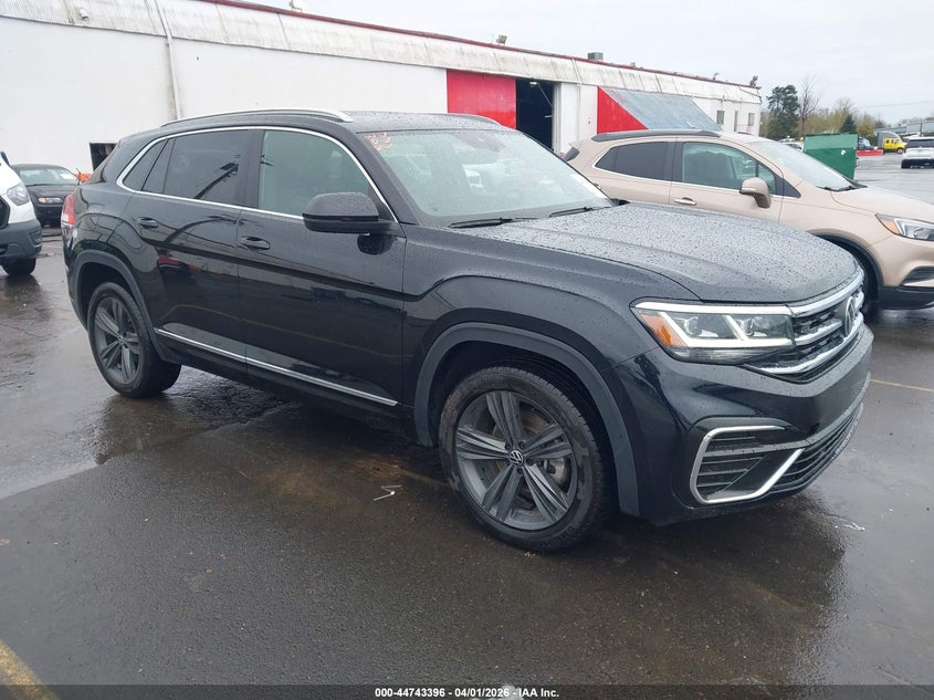 2022 Volkswagen Atlas cross sport VIN 1V2SE2CA0NC218387 — IAAI salvage auction photo