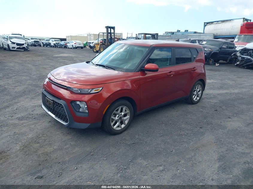 2022 Kia Soul VIN KNDJ23AUXN7817783 IAAI salvage auction — WATER/FLOOD, Salvage (Hawaii), sold $675 on 2026-07-14 (photo 2)