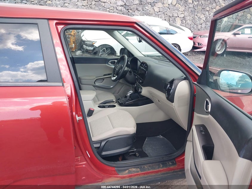 2022 Kia Soul VIN KNDJ23AUXN7817783 IAAI salvage auction — WATER/FLOOD, Salvage (Hawaii), sold $675 on 2026-07-14 (photo 5)