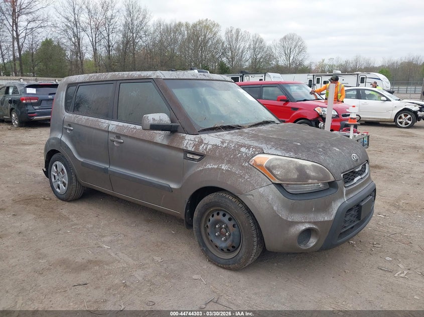 2013 Kia Soul VIN KNDJT2A55D7624214 IAAI salvage auction — NORMAL WEAR, Salvage (Texas), sold $850 on 2026-07-15 (photo 1)
