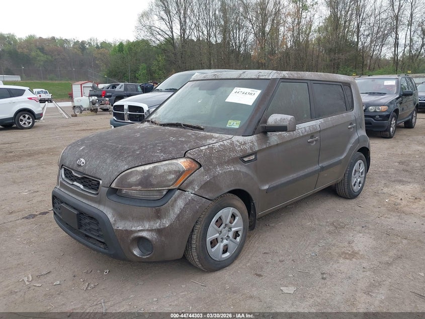 2013 Kia Soul VIN KNDJT2A55D7624214 IAAI salvage auction — NORMAL WEAR, Salvage (Texas), sold $850 on 2026-07-15 (photo 2)