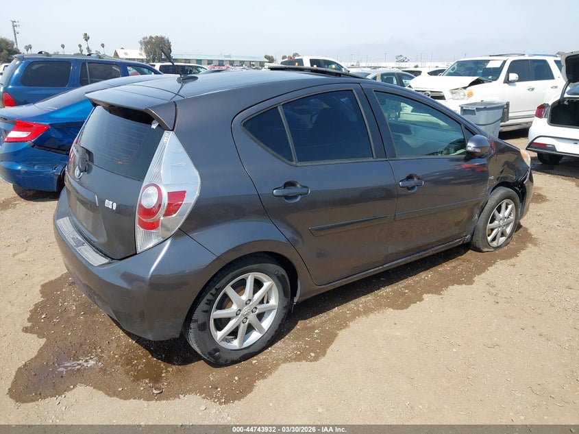 2012 Toyota Prius c VIN JTDKDTB30C1027378 IAAI salvage auction — RIGHT FRONT, Wait Title, sold $1,275 on 2026-07-06 (photo 4)