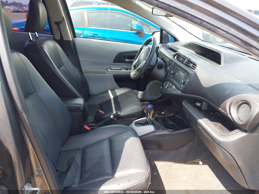 2012 Toyota Prius c VIN JTDKDTB30C1027378 IAAI salvage auction — RIGHT FRONT, Wait Title, sold $1,275 on 2026-07-06 (photo 5)
