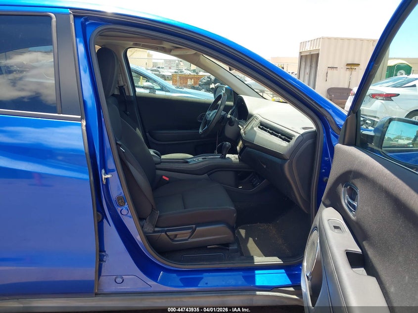 2018 Honda Hr-v VIN 3CZRU5H55JM700033 IAAI salvage auction — FRONT END, Salvage (Hawaii), sold $4,300 on 2026-08-04 (photo 5)