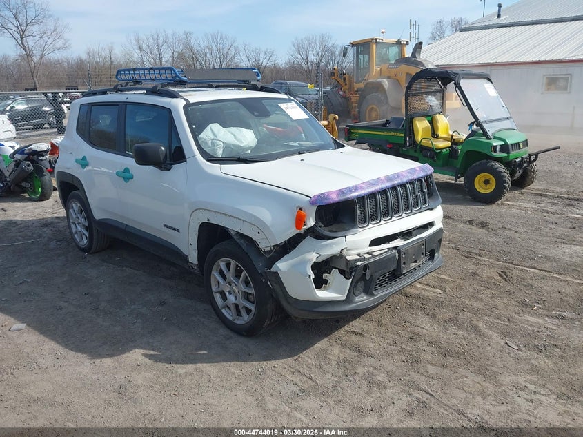 2022 Jeep Renegade VIN ZACNJDA17NPN58508 IAAI salvage auction — RIGHT FRONT, Salvage (Illinois), sold $3,750 on 2026-07-06 (photo 1)