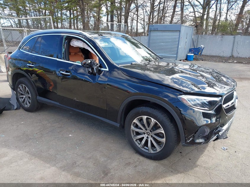 2025 Mercedes-benz Glc VIN W1NKM4HB5SF389155 IAAI salvage auction — FRONT END, Mv-907A (New York), sold $25 on 2026-07-23 (photo 1)
