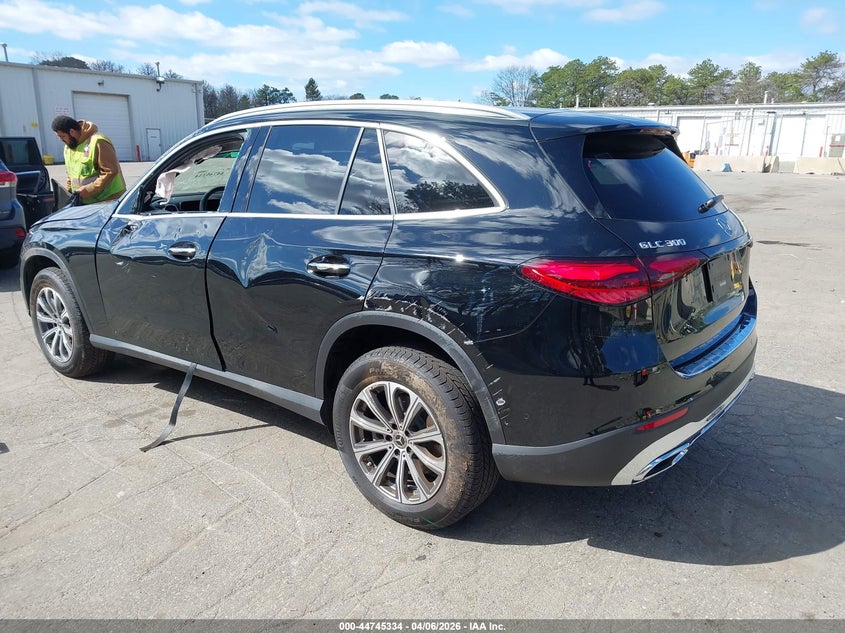 2025 Mercedes-benz Glc VIN W1NKM4HB5SF389155 IAAI salvage auction — FRONT END, Mv-907A (New York), sold $25 on 2026-07-23 (photo 3)