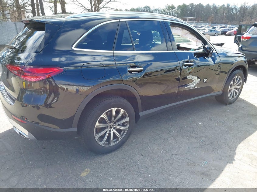2025 Mercedes-benz Glc VIN W1NKM4HB5SF389155 IAAI salvage auction — FRONT END, Mv-907A (New York), sold $25 on 2026-07-23 (photo 4)