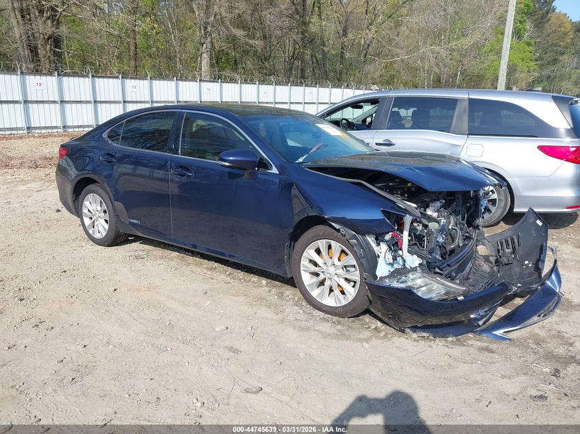 2015 Lexus ES VIN JTHBW1GG9F2092592 IAAI salvage auction — FRONT END, Wait Title, sold $2,775 on 2026-07-09 (photo 1)