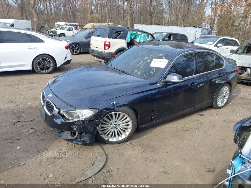 2013 BMW 3er VIN WBA3B9C58DF587177 IAAI salvage auction — SUSPENSION, Wait Title, sold $375 on 2026-07-21 (photo 2)