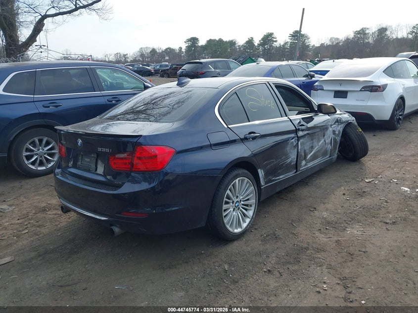 2013 BMW 3er VIN WBA3B9C58DF587177 IAAI salvage auction — SUSPENSION, Wait Title, sold $375 on 2026-07-21 (photo 4)
