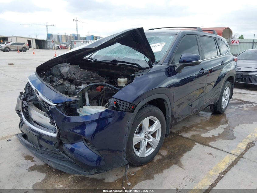 2023 Toyota Highlander VIN 5TDKDRAH8PS010739 IAAI salvage auction — FRONT END, Original (Texas), sold $11,300 on 2026-07-13 (photo 2)