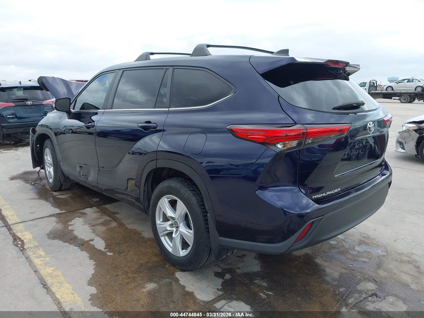 2023 Toyota Highlander VIN 5TDKDRAH8PS010739 IAAI salvage auction — FRONT END, Original (Texas), sold $11,300 on 2026-07-13 (photo 3)
