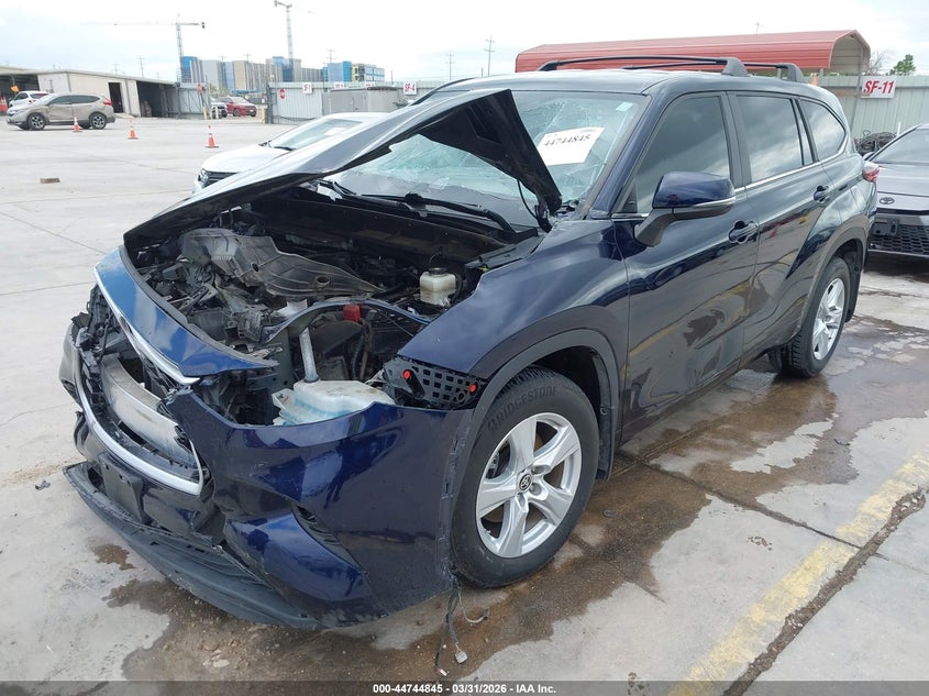 2023 Toyota Highlander VIN 5TDKDRAH8PS010739 IAAI salvage auction — FRONT END, Original (Texas), sold $11,300 on 2026-07-13 (photo 6)