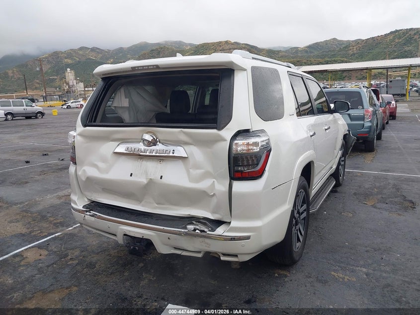 2021 Toyota 4runner VIN JTEDU5JR9M5232438 IAAI salvage auction — REAR END, Salvage (California), sold $10,125 on 2026-07-29 (photo 4)