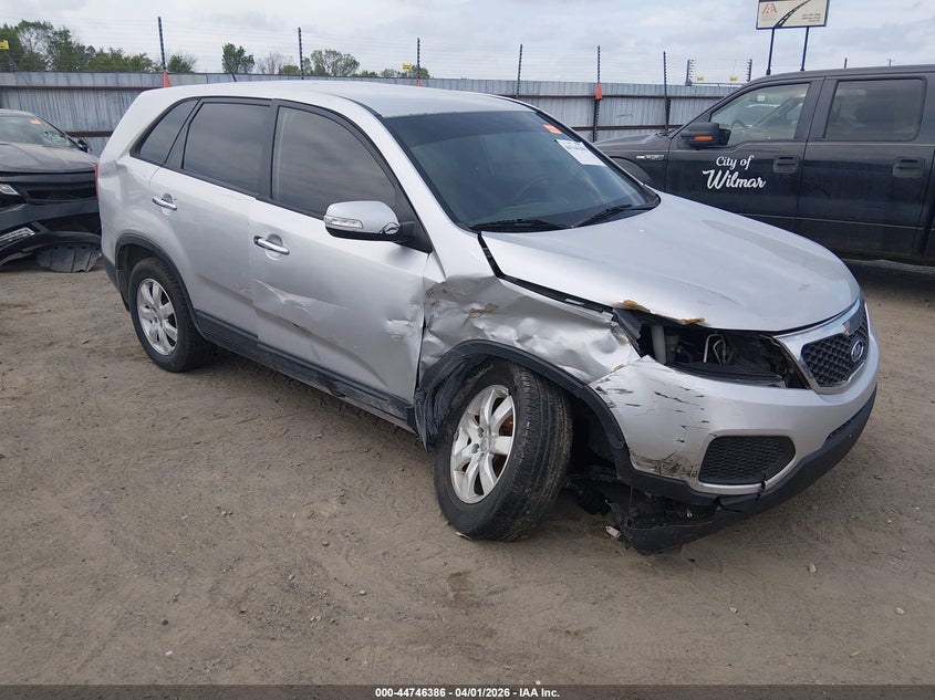2012 Kia Sorento VIN 5XYKT4A15CG289650 IAAI salvage auction — RIGHT SIDE, Wait Title, sold $900 on 2026-07-29 (photo 1)