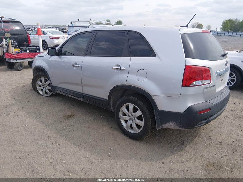 2012 Kia Sorento VIN 5XYKT4A15CG289650 IAAI salvage auction — RIGHT SIDE, Wait Title, sold $900 on 2026-07-29 (photo 3)