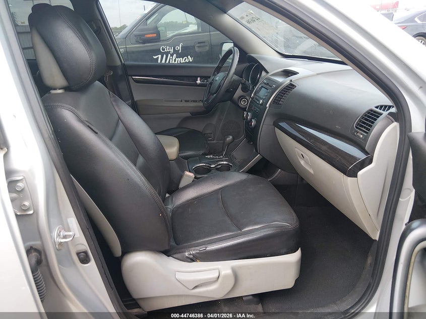 2012 Kia Sorento VIN 5XYKT4A15CG289650 IAAI salvage auction — RIGHT SIDE, Wait Title, sold $900 on 2026-07-29 (photo 5)