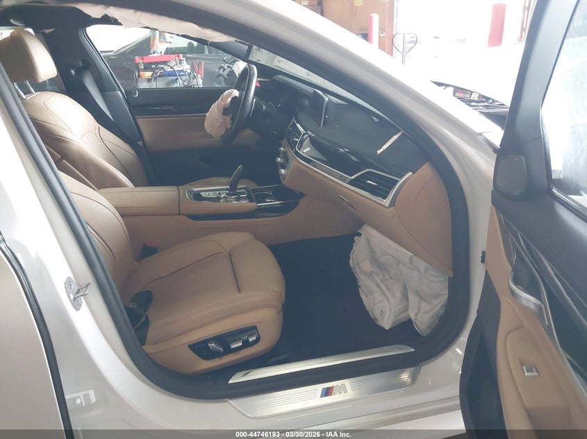 2022 BMW 7er VIN WBA7T2C03NCG89874 IAAI salvage auction — FRONT END, Salvage (Arizona), sold $14,950 on 2026-07-13 (photo 5)