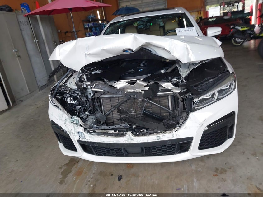 2022 BMW 7er VIN WBA7T2C03NCG89874 IAAI salvage auction — FRONT END, Salvage (Arizona), sold $14,950 on 2026-07-13 (photo 6)