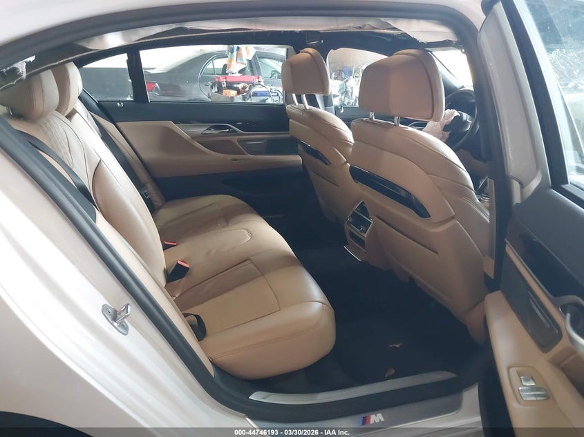 2022 BMW 7er VIN WBA7T2C03NCG89874 IAAI salvage auction — FRONT END, Salvage (Arizona), sold $14,950 on 2026-07-13 (photo 8)