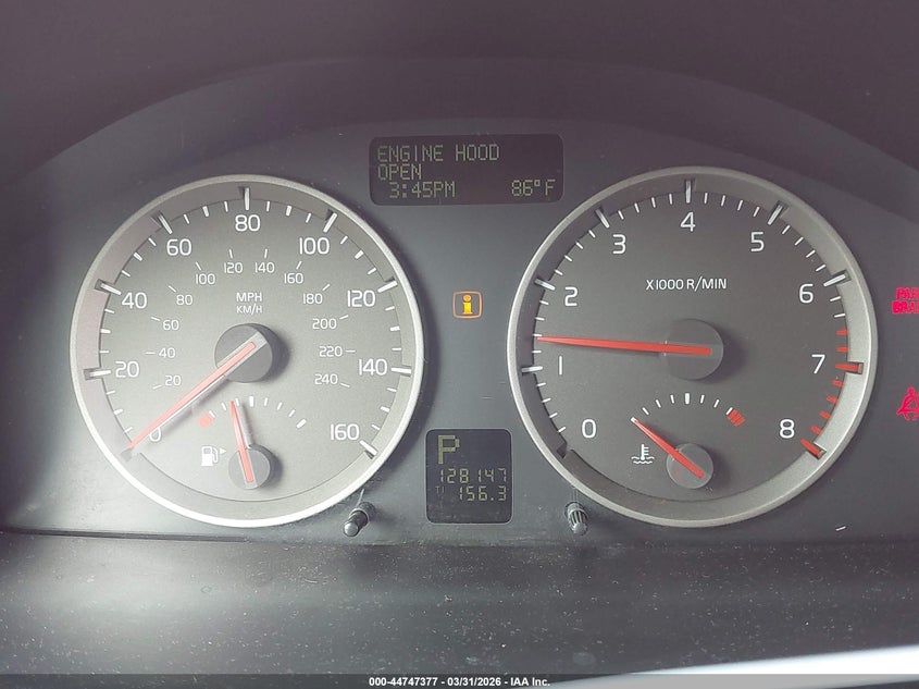 2005 Volvo S40 VIN YV1MS382X52089925 IAAI salvage auction — NORMAL WEAR, Clear (Michigan), sold $1,225 on 2026-07-13 (photo 7)