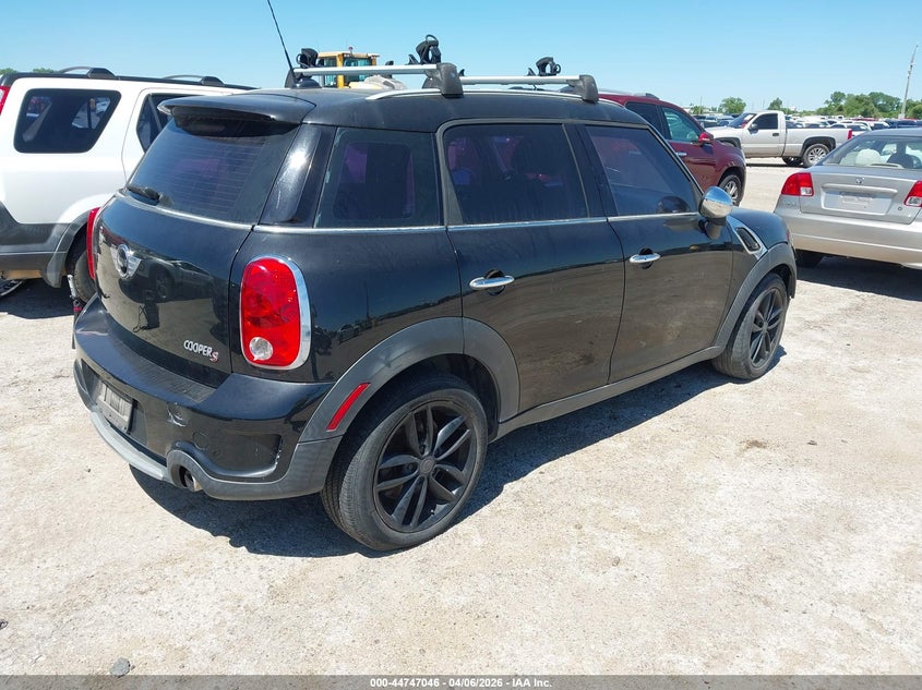 2011 Mini Cooper VIN WMWZC3C59BWH98392 IAAI salvage auction — NORMAL WEAR, Salvage (Texas), sold $850 on 2026-07-28 (photo 4)