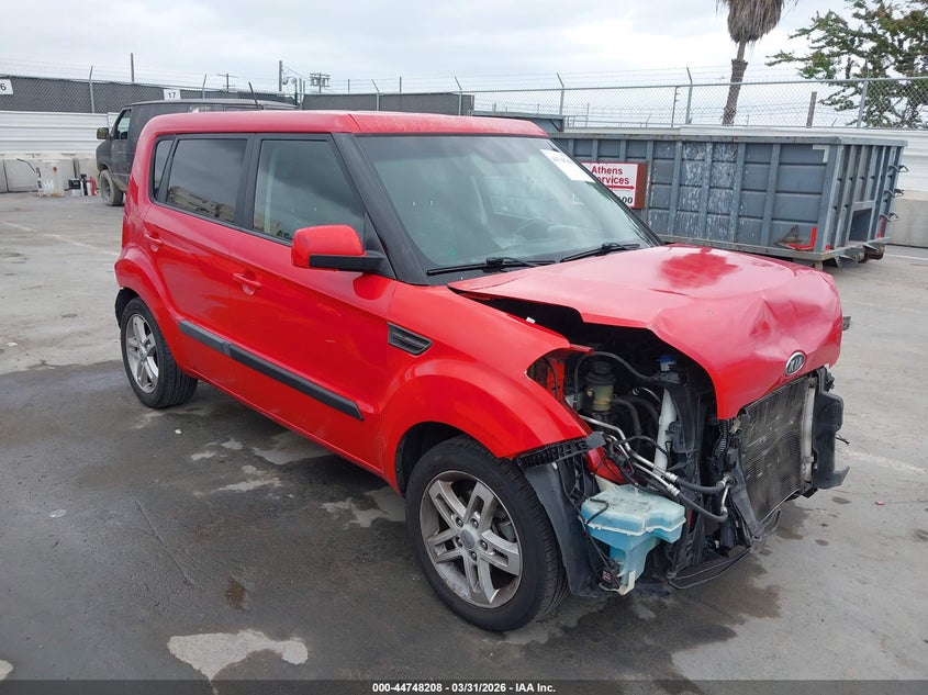 2011 Kia Soul VIN KNDJT2A22B7234416 IAAI salvage auction — FRONT & REAR, Salvage (California), sold $400 on 2026-07-08 (photo 1)