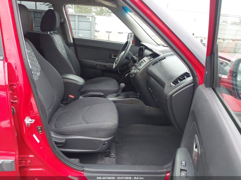 2011 Kia Soul VIN KNDJT2A22B7234416 IAAI salvage auction — FRONT & REAR, Salvage (California), sold $400 on 2026-07-08 (photo 5)