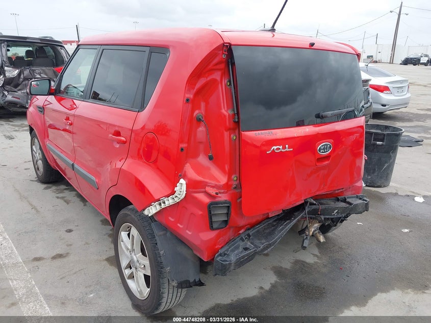 2011 Kia Soul VIN KNDJT2A22B7234416 IAAI salvage auction — FRONT & REAR, Salvage (California), sold $400 on 2026-07-08 (photo 6)