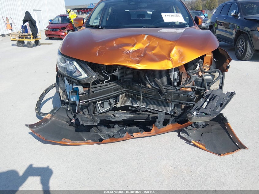 2017 Nissan Rogue VIN JN1BJ1CR1HW116258 IAAI salvage auction — FRONT END, Salvage (Illinois), sold $1,800 on 2026-07-28 (photo 6)