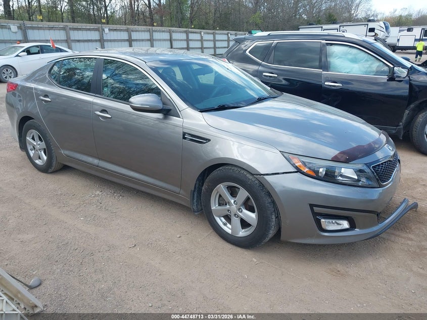 2015 Kia Optima VIN 5XXGM4A72FG415737 IAAI salvage auction — LEFT FRONT, Wait Title, sold $825 on 2026-07-08 (photo 1)