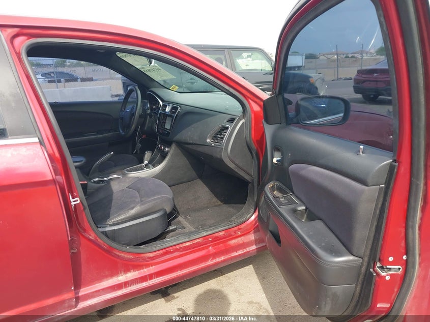 2013 Chrysler 200 VIN 1C3CCBAB3DN671465 IAAI salvage auction — FRONT END, Wait Title, sold $500 on 2026-07-09 (photo 5)