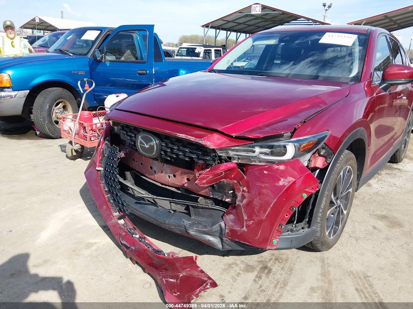 2022 Mazda Cx-5 VIN JM3KFBDM7N0636090 IAAI salvage auction — FRONT END, Wait Title, sold $7,700 on 2026-07-09 (photo 6)