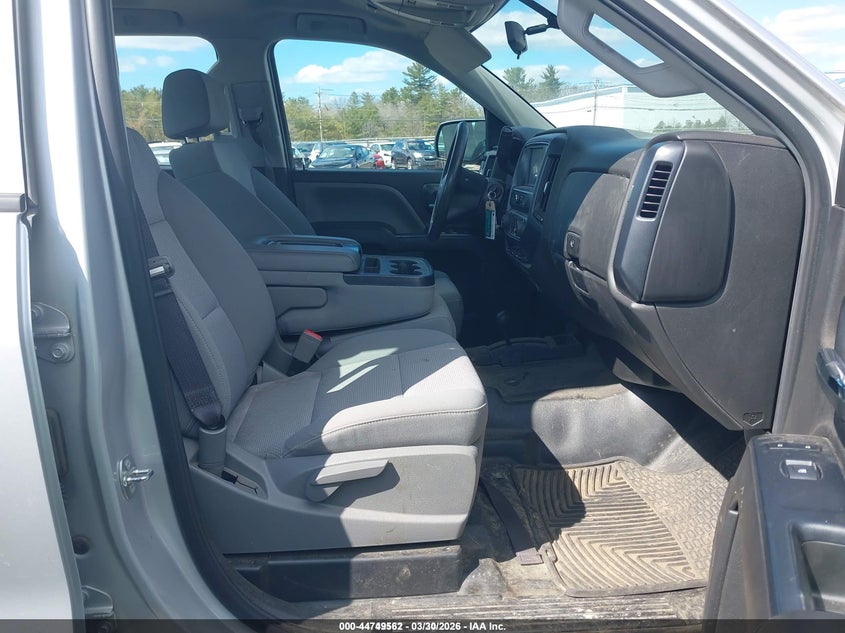 2017 Chevrolet Silverado VIN 1GCVKNEH9HZ334935 IAAI salvage auction — NORMAL WEAR, Sf97 (New Hampshire), sold $4,150 on 2026-07-31 (photo 5)