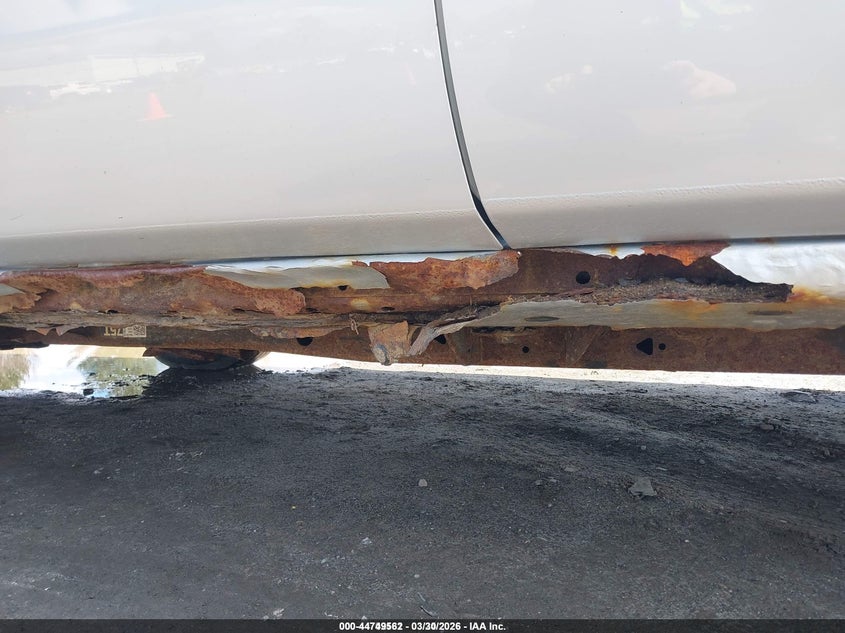 2017 Chevrolet Silverado VIN 1GCVKNEH9HZ334935 IAAI salvage auction — NORMAL WEAR, Sf97 (New Hampshire), sold $4,150 on 2026-07-31 (photo 6)