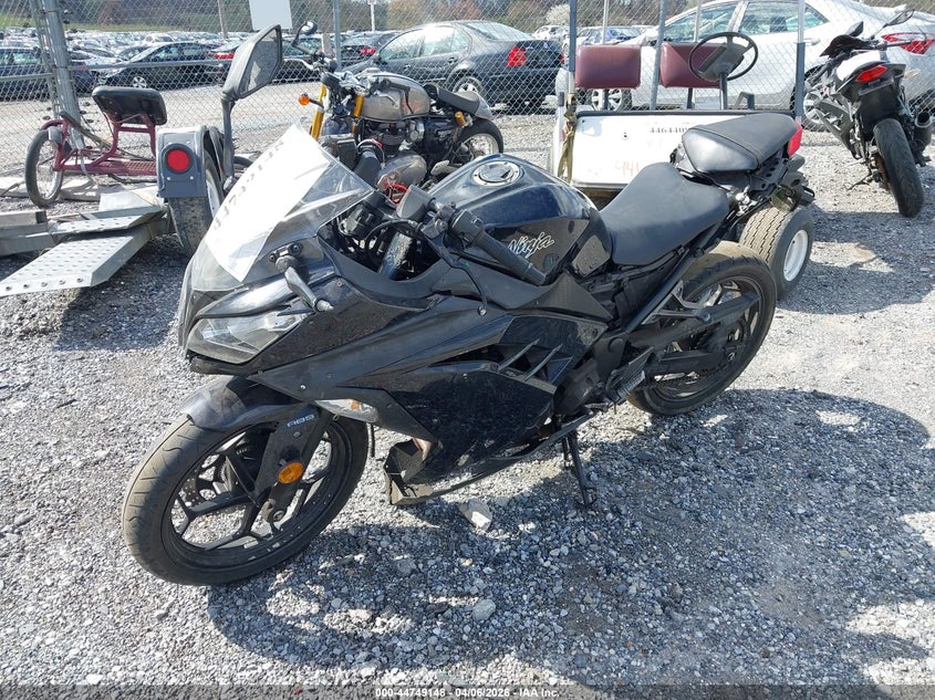 2014 Kawasaki Ex300 VIN JKAEX8B18EDA05983 IAAI salvage auction — SIDE, Wait Title, sold $500 on 2026-07-14 (photo 2)