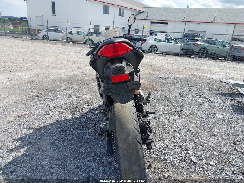 2014 Kawasaki Ex300 VIN JKAEX8B18EDA05983 IAAI salvage auction — SIDE, Wait Title, sold $500 on 2026-07-14 (photo 6)