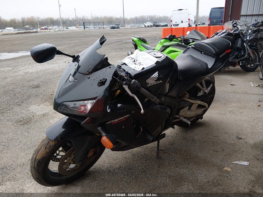 2005 Honda Cbr VIN JH2PC37085M205540 IAAI salvage auction — THEFT, Salvage (Florida), sold $1,300 on 2026-07-08 (photo 2)