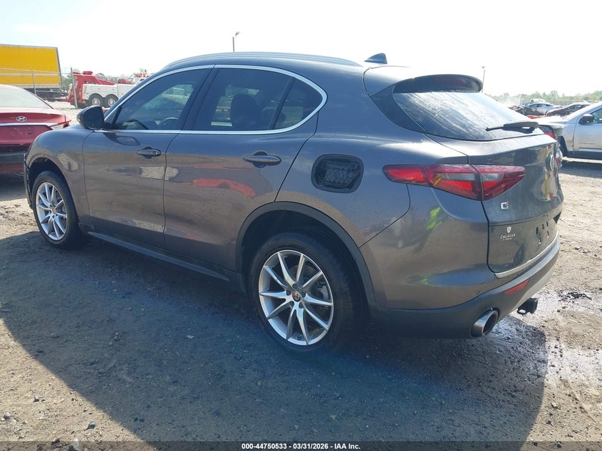 2018 Alfa romeo Stelvio VIN ZASFAKBN8J7B62146 IAAI salvage auction — LEFT FRONT, Wait Title, sold $3,000 on 2026-07-24 (photo 3)