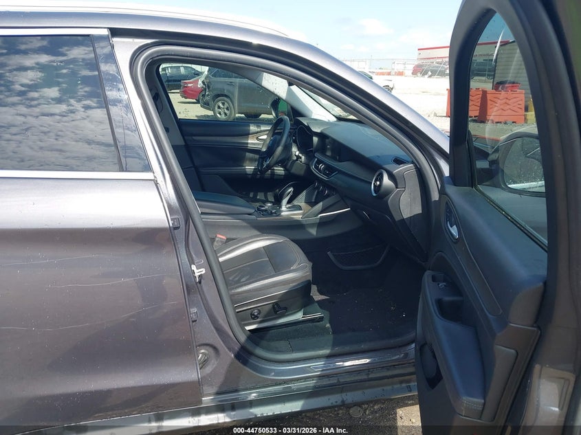 2018 Alfa romeo Stelvio VIN ZASFAKBN8J7B62146 IAAI salvage auction — LEFT FRONT, Wait Title, sold $3,000 on 2026-07-24 (photo 5)