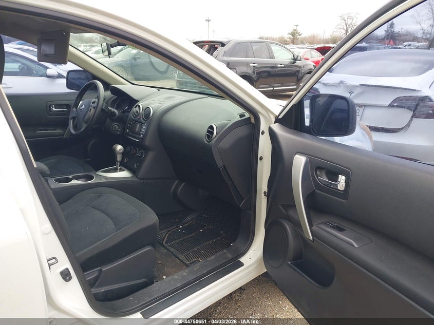 2014 Nissan Rogue VIN JN8AS5MT5EW621694 IAAI salvage auction — REAR END, Wait Title, sold $25 on 2026-07-28 (photo 5)
