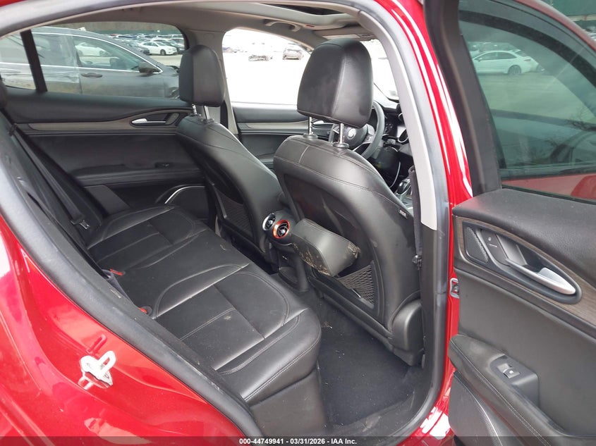 2019 Alfa romeo Stelvio VIN ZASPAKBN7K7C71218 IAAI salvage auction — REAR END, Wait Title, sold $4,225 on 2026-08-11 (photo 8)