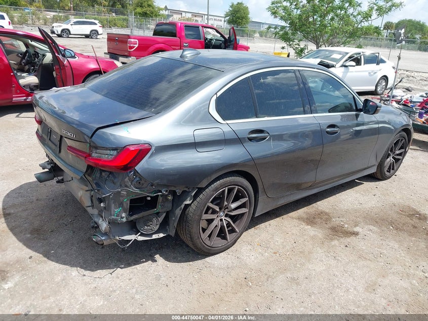 2022 BMW 3er VIN 3MW5R1J0XN8C32096 IAAI salvage auction — REAR END, Original (Texas), sold $9,600 on 2026-07-30 (photo 4)
