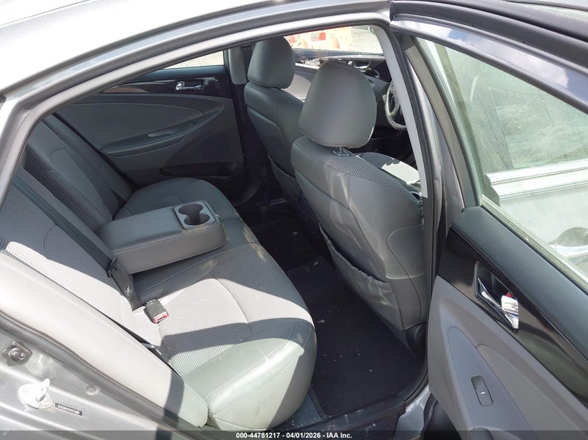 2014 Hyundai Sonata VIN 5NPEC4AC5EH882029 IAAI salvage auction — FRONT END, Wait Title, sold $850 on 2026-07-08 (photo 8)