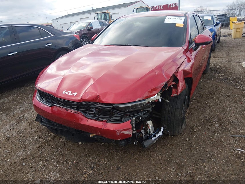 2025 Kia K5 VIN KNAG24J78S5293984 IAAI salvage auction — FRONT END, Salvage (Indiana), sold $6,500 on 2026-08-01 (photo 6)
