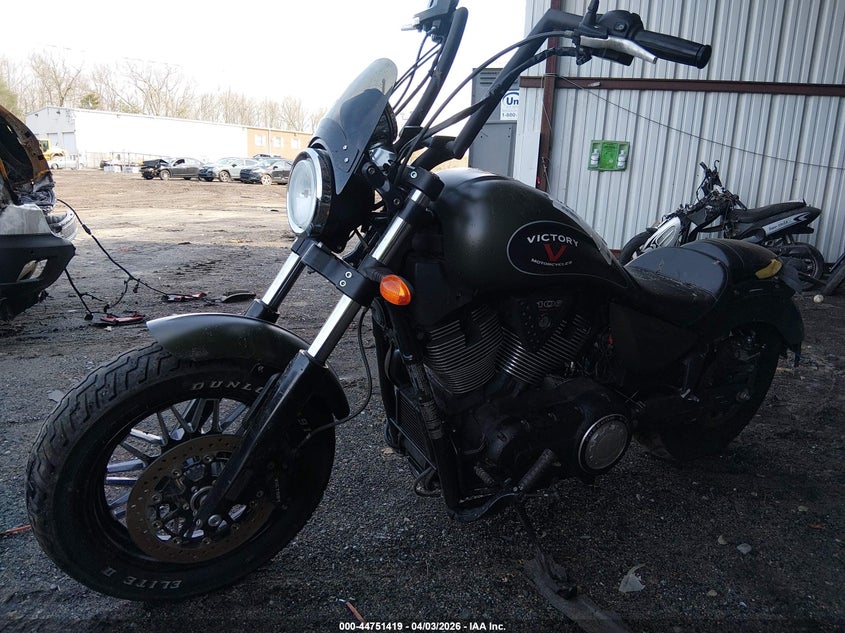 2017 Victory Gunner VIN 5VPCGBAB3H3058412 IAAI salvage auction — LEFT & RIGHT, Wait Title, sold $1,450 on 2026-07-07 (photo 2)